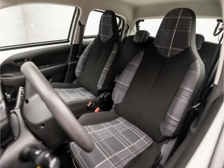 Peugeot 108 Peugeot 108 1.0 e-VTi Sport (5 DEURS, NAVIGATIE, AIRCO, ELEK RAMEN, SPORTSTOELEN, NIEUWE APK, XENON, NIEUWSTAAT) - afbeelding nr 14