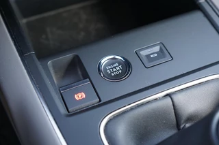 Citroën C5 Aircross Citroen C5 Aircross 1.2 PureTech 130 Business - Perla Nera Black - Nav/Cruise/360/Carplay - afbeelding nr 30