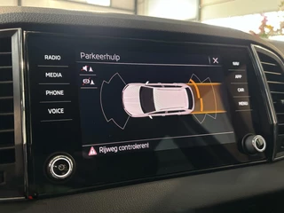 Škoda Karoq Skoda Karoq 1.0 TSI 110 pk handg. Buss. Edition | Navi | Cruise | PDC | CarPlay | Clima | DAB+ | Keyless | Org. NLD. | - afbeelding nr 36