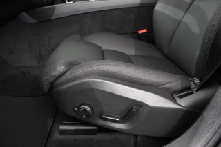 Volvo XC60 Volvo XC60 2.0 T6 Plug-in hybrid AWD Plus Dark | DEMO ! | Volvo XC60 2.0 Recharge T6 AWD Plus Dark | Nieuw ! | Leder | Navigatie | Google | Harman Kardon | Panorama dak | Lichtmetalen Velgen 19