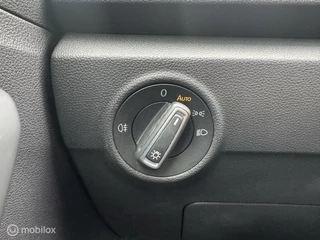 Volkswagen T-Roc Volkswagen T-Roc 1.5 TSI Style / Navigatie / Etc.. - afbeelding nr 30