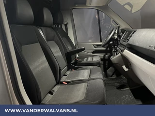 Volkswagen Crafter Volkswagen Crafter 2.0 TDI 140pk L3H3 L2H2 Euro6 Airco | Cruisecontrol | Camera | Apple Carplay Android Auto, Parkeersensoren, Bijrijdersbank, 3000kg Trekvermogen, zilver - afbeelding nr 9