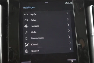 Volvo XC40 Volvo XC40 1.5 T4 Recharge Inscription Expression |  Panoramadak | Leder | Trekhaak | Stoel & stuurverwarming | Carplay | Full LED | Navigatie | Camera | Climate control - afbeelding nr 25