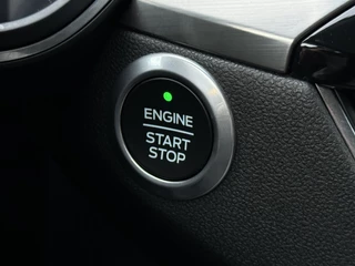 Ford Kuga Ford Kuga 2.5 PHEV Titanium | Trekhaak | Head up display | - afbeelding nr 26