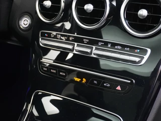 Mercedes-Benz C-Klasse Mercedes-Benz C-Klasse Estate 300e AMG // Burmester // Panoramadak // Distronic // MultiBeam LED // 360 Camera // Carplay // Night pakket - afbeelding nr 33