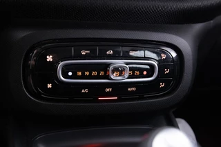 Smart Forfour Smart Forfour 1.0 Business Solution | LEDER | NAVI | ECC | VELGEN - afbeelding nr 13