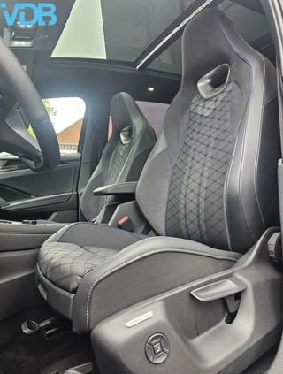Volkswagen Tiguan Volkswagen Tiguan 1.5 eTSI R-Line BLACKSTYLE DELFIN PANO 360 - afbeelding nr 17