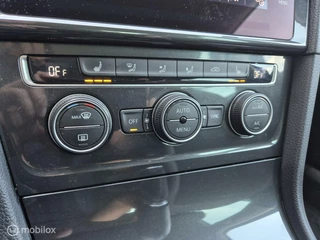 Volkswagen Golf Volkswagen Golf 1.0 APPLE CARPLAY ADAPTIVE CRUISE CAMERA NAP - afbeelding nr 12