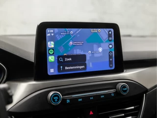 Ford Focus Automaat (DIGITAL COCKPIT, APPLE CARPLAY, STUUR/STOELVERWARMING, GETINT GLAS, TREKHAAK, CAMERA, LED KOPLAMPEN, ADAPTIVE CRUISE, KEYLESS, NIEUWE APK, NIEUWSTAAT) - afbeelding nr 25