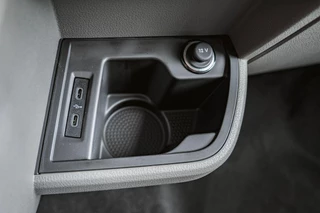 Volkswagen Transporter Volkswagen Transporter T6.1 2.0 TDI 150 PK DSG CARAVELLE L2H1 DUB/CAB A-Deuren ACC | LED | Digital Cockpit | Leder | Apple Carplay/Android Auto - afbeelding nr 22