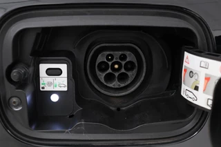 Renault Mégane Renault Mégane 1.6 E-Tech Plug-In Hybrid Business Edition One | Head-Up | Leder | Stoel & stuurverwarming | Camera | BOSE Sound | Keyless | Navigatie | Full LED - afbeelding nr 24