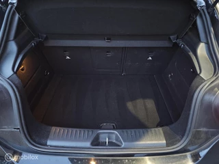 Mercedes-Benz A-Klasse Mercedes A-klasse 180 AMG Line Camera/Stoelverwarming - afbeelding nr 28