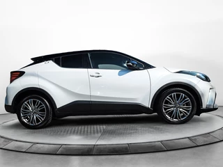 Toyota C-HR Toyota C-HR 2.0 Hybrid Executive (184PK) 1e-Eig. & Dealer-Onderh. BOVAG-Garantie. NL-Auto. - afbeelding nr 3