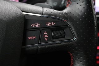 SEAT Leon SEAT Leon 1.5 TSI FR Ultimate Edition Black | Panoramadak |  Stoelverwarming | BEATS Pack | Carplay | Adaptive cruise | Navigatie | Keyless | Full LED - afbeelding nr 12