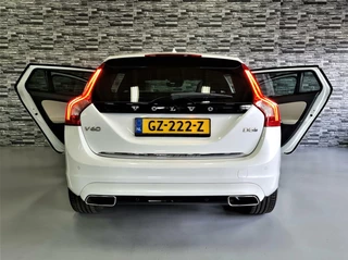 Volvo V60 Volvo V60 2.4 D5 AWD Twin Engine R Design 215PK! - afbeelding nr 5