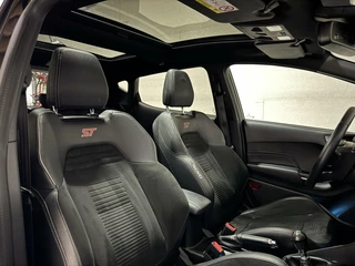 Ford Fiesta Ford Fiesta 1.5 EcoBoost ST-3 Performance Pano Recaro B&O CarPlay - afbeelding nr 19