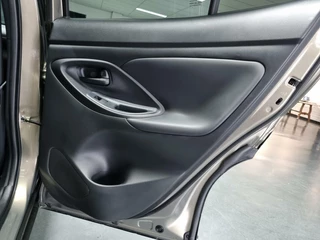 Toyota Yaris Cross Toyota Yaris Cross 1.5 Hybrid/Team-D/PDC/BSM/Elektr. Achterklep - afbeelding nr 28