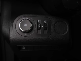 Opel Combo Opel Combo 1.6D L2H1 Edition | CarPlay | Navigatie | Parkeersensoren achter | trekhaak | volledig onderhouden - afbeelding nr 35