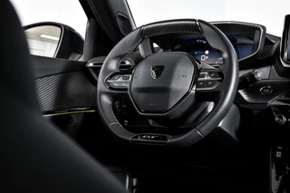 Peugeot 2008 | Dig. Cockpit | Adapt. Cruise | Camera | PDC | NAV + App Connect | ECC | LM 17'' | 0440 - afbeelding nr 9