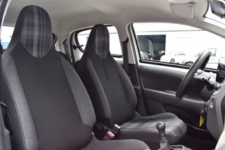 Peugeot 108 Peugeot 108 1.0 e-VTi Active | 5-Deurs | Airco | LED | NAP - afbeelding nr 6