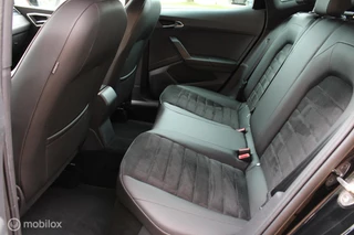 SEAT Arona Seat Arona 1.0 TSI Xcellence Business Intense, DSG, Leder/Alcantara, Trekhaak, Stoelverw, Adaptief cruise, Full led, Pdc voor + achter, Camera, Dodehoek detectie, App connect, Navi, Clima, 18 inch Lmv. - afbeelding nr 14