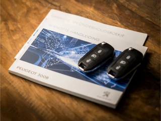 Peugeot 3008 Peugeot 3008 1.2 PureTech Sport Automaat (APPLE CARPLAY, GROOT NAVI, 360 CAMERA, CLIMATE, SPORTSTOELEN, LANE ASSIST, CRUISE, NIEUWSTAAT) - afbeelding nr 16