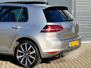 Volkswagen Golf Volkswagen Golf 1.4 TSI GTE / NIEUWE ACCU PAKKET / PANO / LEDER / NETTE AUTO / - afbeelding nr 11