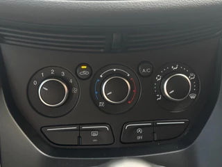 Ford Kuga Ford Kuga 1.5 Titanium | Navi | Cruise | Climate | Pdc | Full-Option - afbeelding nr 12