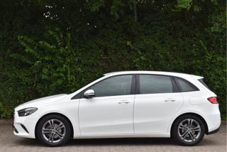 Mercedes-Benz B-Klasse Mercedes-Benz B-Klasse 180 Business Solution | NL-Auto | Afn.trekhaak | Carplay | Nav | Autom.airco | Cruise Contr | Digitale tellers | LED - afbeelding nr 3