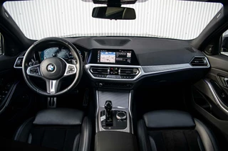 BMW 3 Serie BMW 3-serie 330e Sedan Hybrid | Vol opties | M Sport | Laser | H&K | Head Up | 19 inch | - afbeelding nr 16