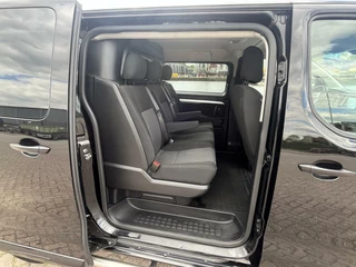 Peugeot Expert Peugeot Expert 231L 2.0 BlueHDI 120pk Premium Dubbele Cabine Trekhaak/Carplay/Clima/Cruise/Navi/17