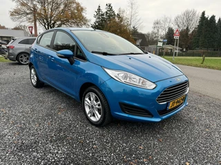 Ford Fiesta Ford Fiesta camera clima 5 deurs lm velgen  boekjes nieuwstaat - afbeelding nr 4