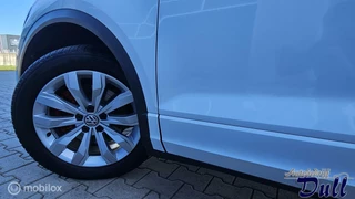 Volkswagen T-Roc Volkswagen T-Roc 1.5 TSI R-LINE 52834 KM NAVI HOOGZITTER!!! - afbeelding nr 11