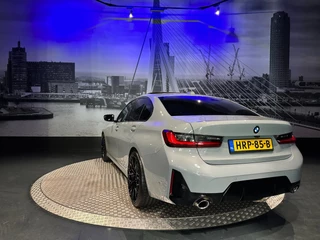 BMW 3 Serie BMW 3-serie 318i M Sport Edition *Schuifdak*Shadow Line*Camera*Laser* - afbeelding nr 10