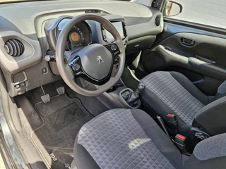 Peugeot 108 Peugeot 108 1.0 e-VTi Active | Pack Techno Achteruitrijcamera - afbeelding nr 6