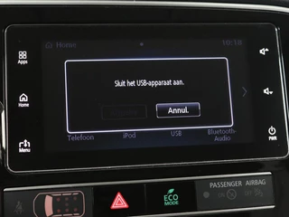 Mitsubishi Outlander Mitsubishi Outlander 2.4 PHEV Pure | Carplay | Trekhaak |  Leder/Alcantara | Keyless | Camera | Climate control | Cruise control - afbeelding nr 26