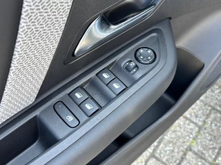 Citroën C4 X Citroën C4 X 1.2 PT. SPORT PACK AUTOMAAT NAVI WIDESCREEN PDC-CAMERA. - afbeelding nr 22