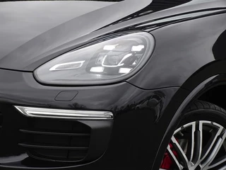 Porsche Cayenne Porsche Cayenne 3.0 S 509PK E-Hybrid / Sport Design / LED - afbeelding nr 40