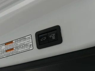 Toyota Corolla Cross Toyota Corolla Cross Hybrid 140 Style | Stoel/stuur verw | Elek achterklep - afbeelding nr 24