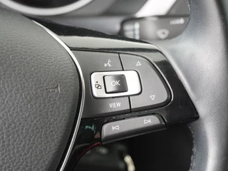Volkswagen Tiguan - Navigatie - Climate control - Adaptieve Cruise control - 17 inch LM velgen - 1600 KG trekgewicht - 12 maanden garantie - afbeelding nr 32
