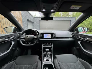 Škoda Karoq Skoda Karoq 1.5 TSI Sportline Automaat | Stoelverwarming | Apple CarPlay | LED verlichting | Trekhaak uitklapbaar | Adaptieve cruise control | Dode hoek detectie | Voorruitverwarming | Parkeersensoren voor en achter | Achteruitrijcamera - afbeelding nr 3