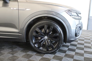 Volkswagen Touareg Volkswagen Touareg 3.0 TDI R-Line |Pano|Trekhaak|Achterbank verw.| - afbeelding nr 7