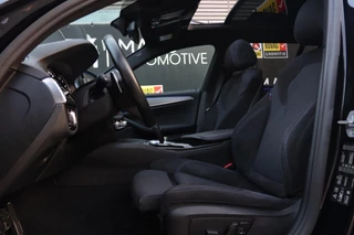 BMW 5 Serie BMW 5-serie Touring 540i xDrive M Sport / PANODAK / CAMERA / HUD / H&K / KEYLESS / 20'' - afbeelding nr 23
