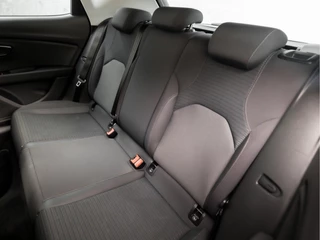 SEAT Leon 150Pk (APPLE CARPLAY, NAVIGATIE, CLIMATE, LED KOPLAMPEN, LEDER, CAMERA, SPORTSTOELEN, PARKEERSENSOREN, KEYLESS, NIEUWSTAAT) - afbeelding nr 14