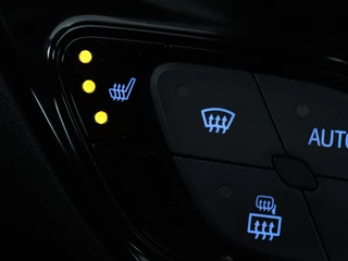 Toyota C-HR Toyota C-HR 1.8 Hybrid Style | Stoelverwarming | Navigatie |  Adaptive cruise | Camera | Trekhaak | JBL audio | Dodehoek detectie | Keyless - afbeelding nr 8