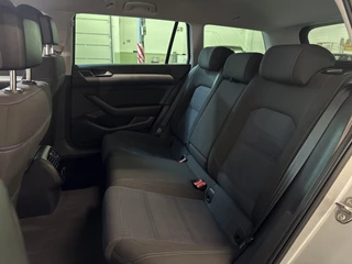 Volkswagen Passat Volkswagen Passat Variant GTE 218PK DSG HYBRID GTE BUSINESS VIRTUAL/NAVI/CAMERA*** - afbeelding nr 21
