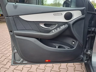 Mercedes-Benz GLC l Pano l LED l Trekhaak l Stoelverwarming l Camera l LMV l PDC l - afbeelding nr 33