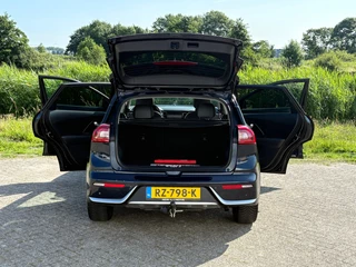 Kia Niro Kia Niro 1.6 GDi Hybrid ExecutiveLine | Gravity Blue | Schuifdak/Trekhaak/Carplay/CAM - Chique & Zuinig! - afbeelding nr 8