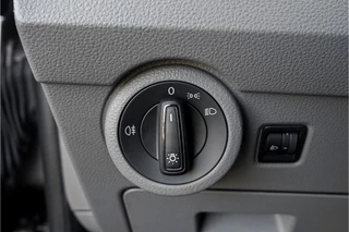 Volkswagen Transporter Clima Stoelverw CarPlay Trekhaak - afbeelding nr 35