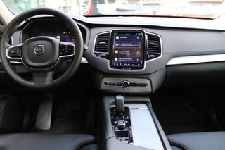 Volvo XC90 Volvo XC90 2.0 T8 Recharge AWD Plus Dark | Trekhaak | Panoramadak | 360 Camera - afbeelding nr 5